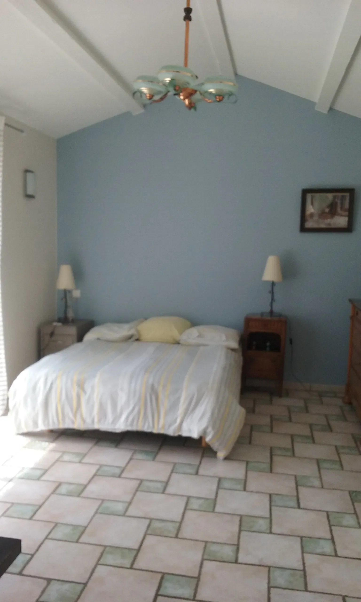 Room Allée du Berfayet in Montanay