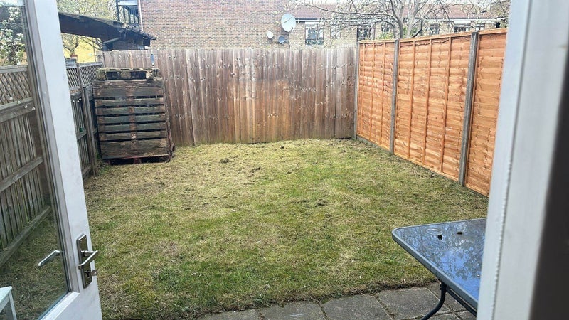 House Lavington Close in Greater London