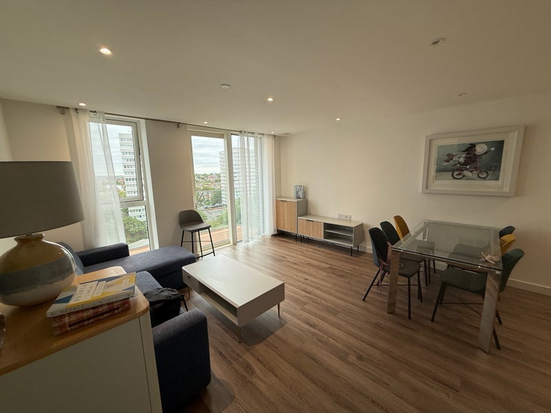 Room Newnton Close in Greater London