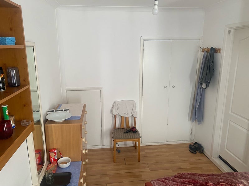 Room Wilkinson Road in Greater London