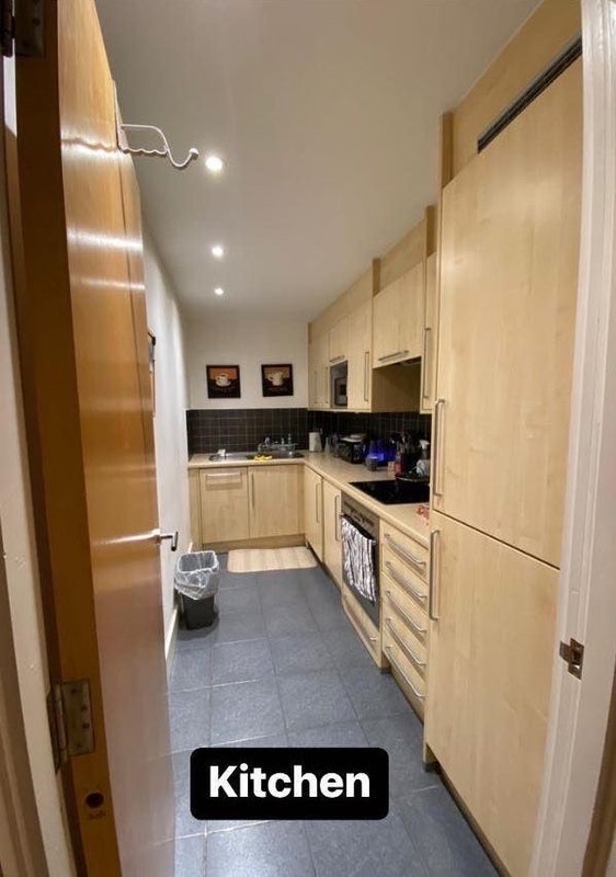 Room Owen Street in Greater London
