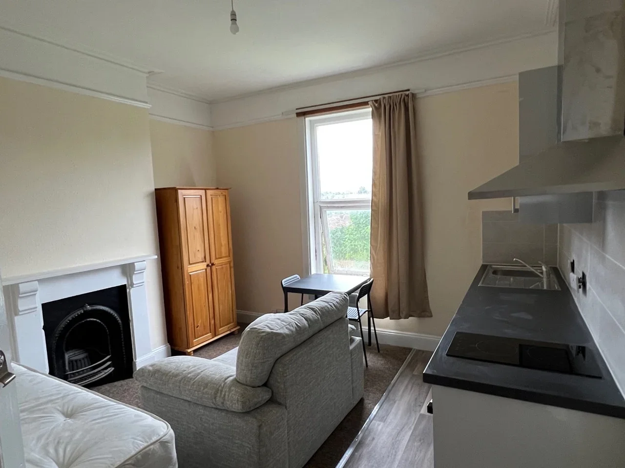 Room Newbridge Road in Bath