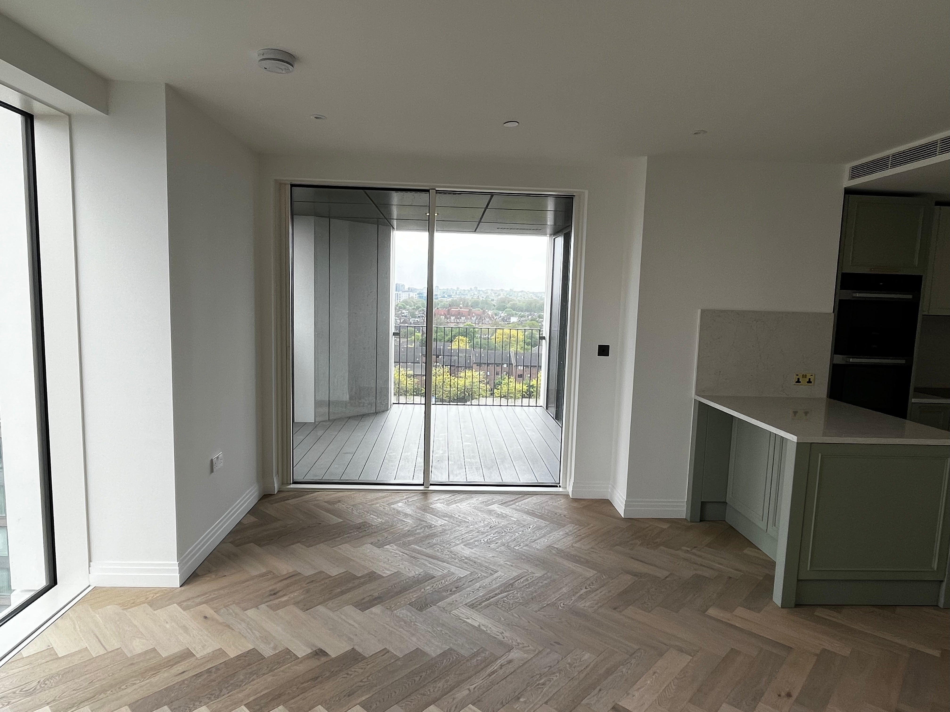 Flat Saint Maur Road in Greater London