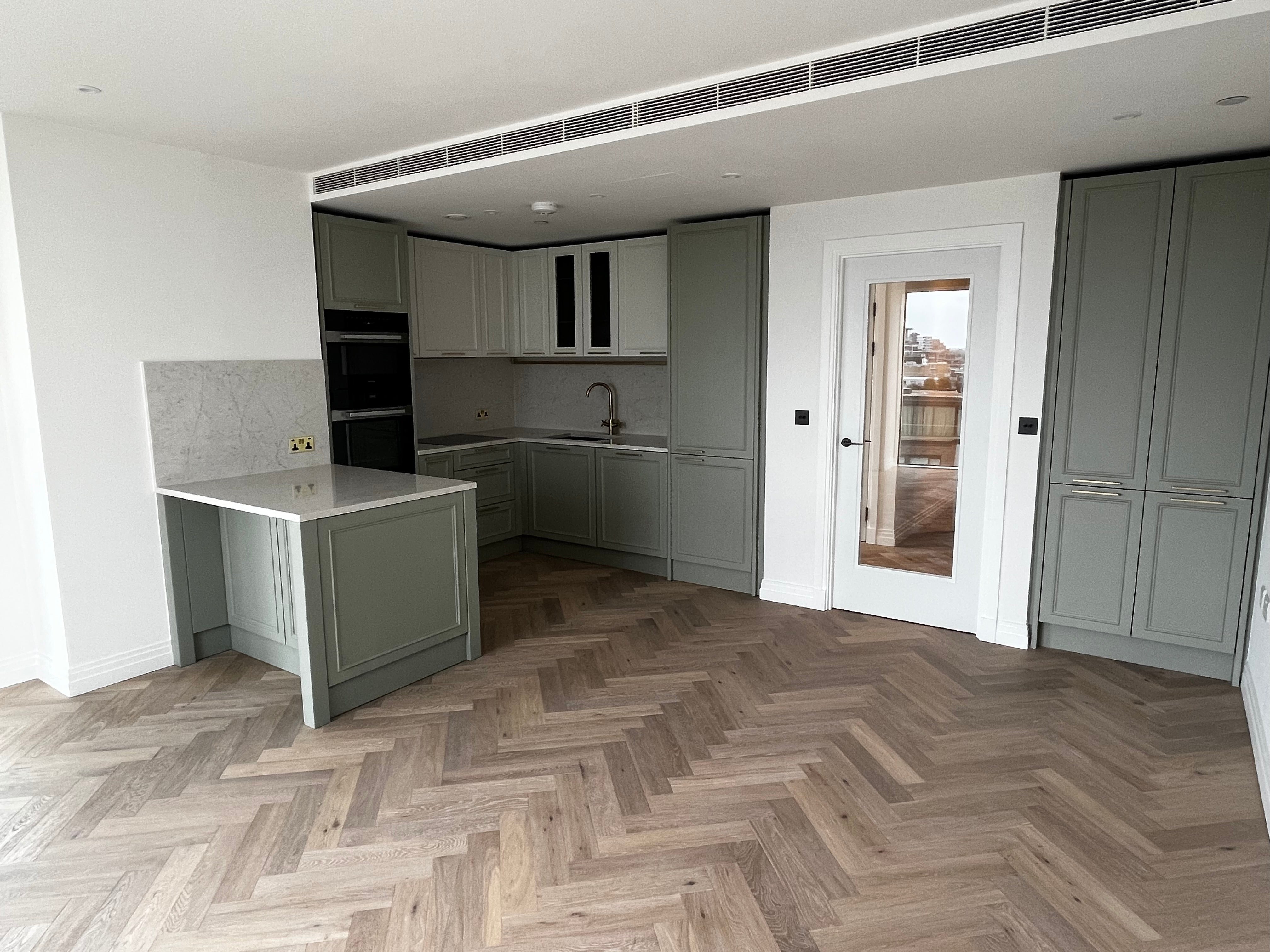 Flat Saint Maur Road in Greater London