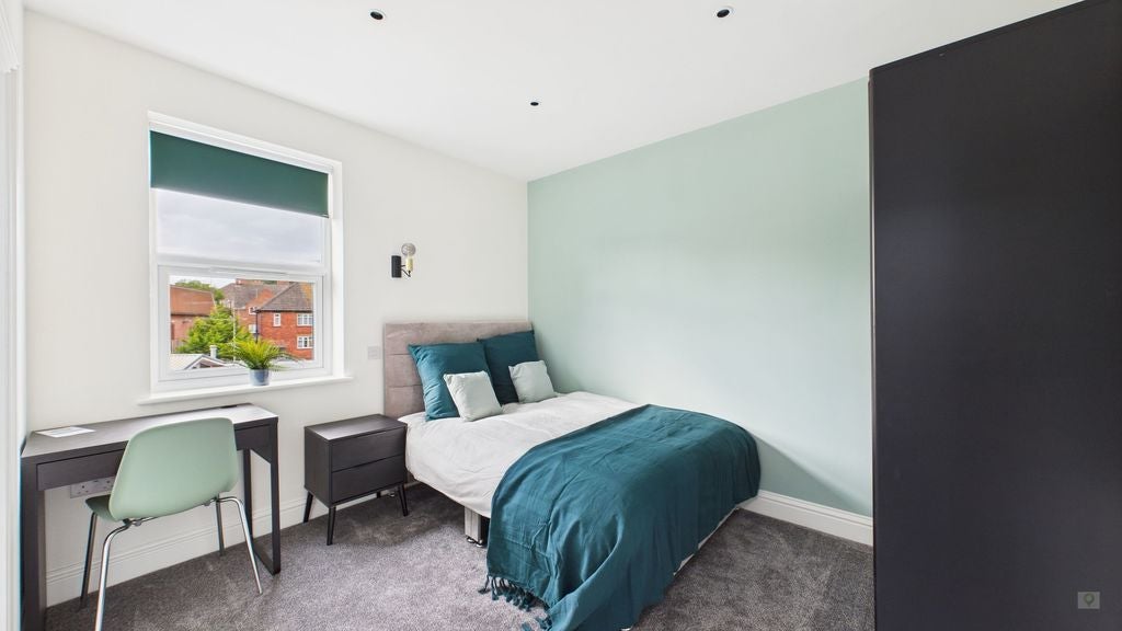 Room Sherborne Road in Yeovil