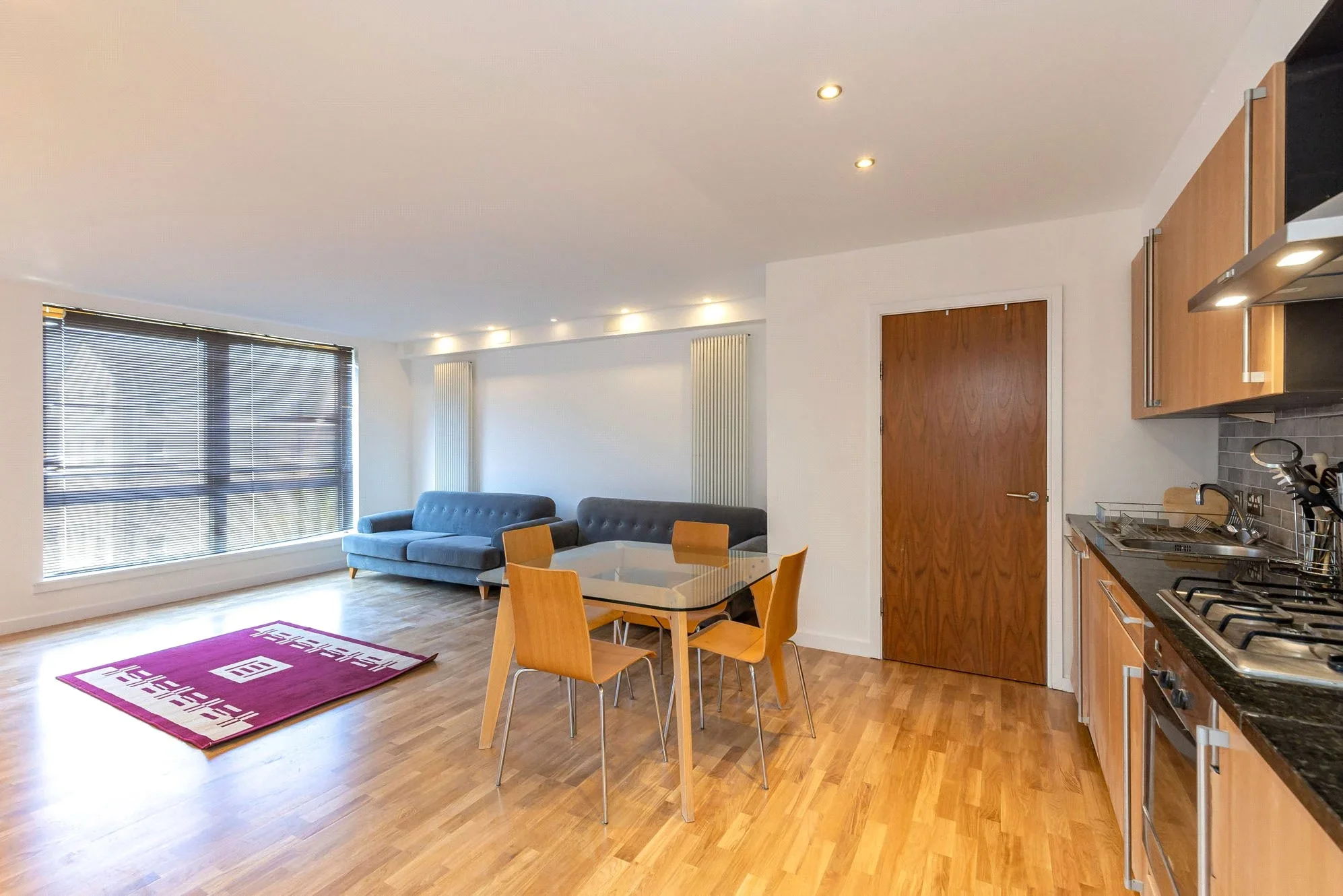 Flat Gardner's Crescent in Edinburgh