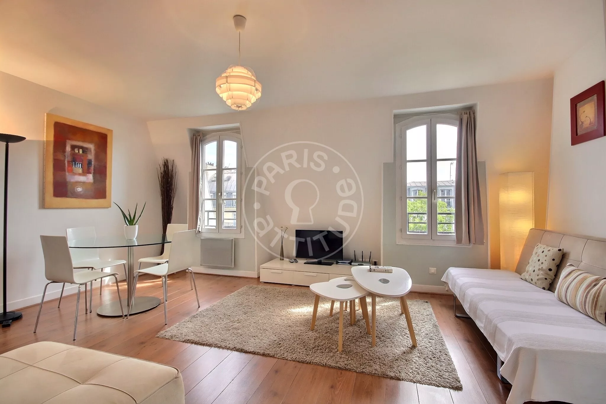 Flat Boulevard Henri IV in Paris