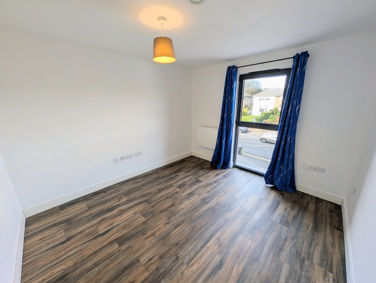 Flat Cardiff Road in Newport