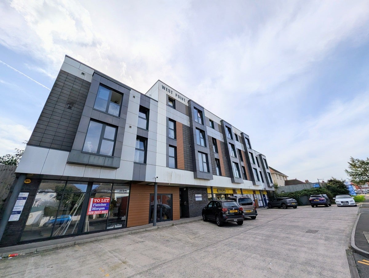 Flat Cardiff Road in Newport