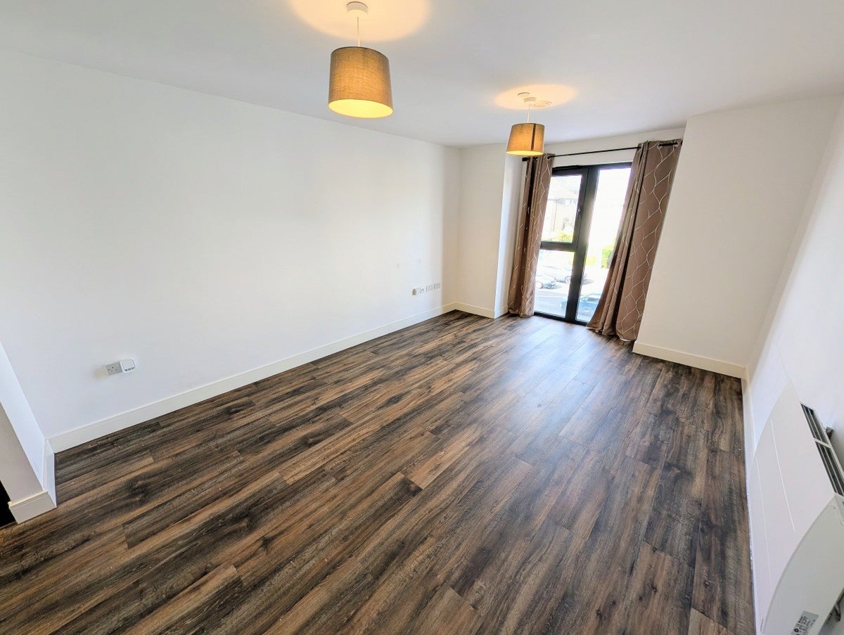 Flat Cardiff Road in Newport