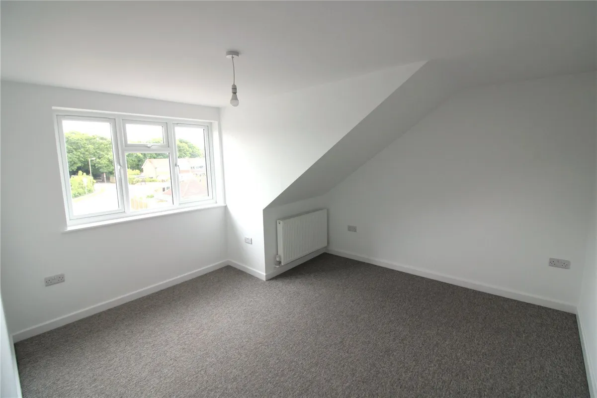Flat Milton Parade in Havant