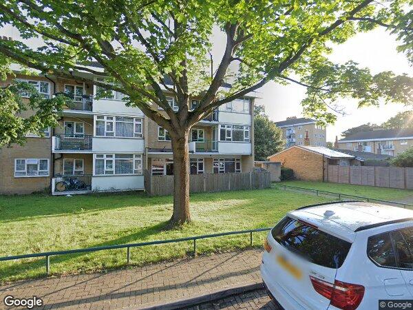 Flat Montfort Place in Greater London