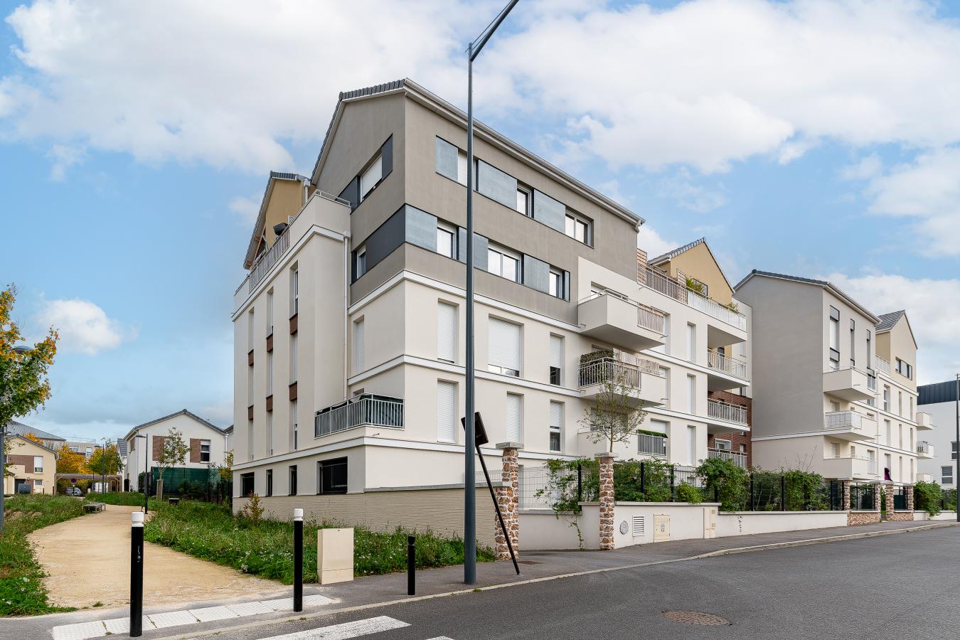 Flat Rue Constance Pascal in Melun