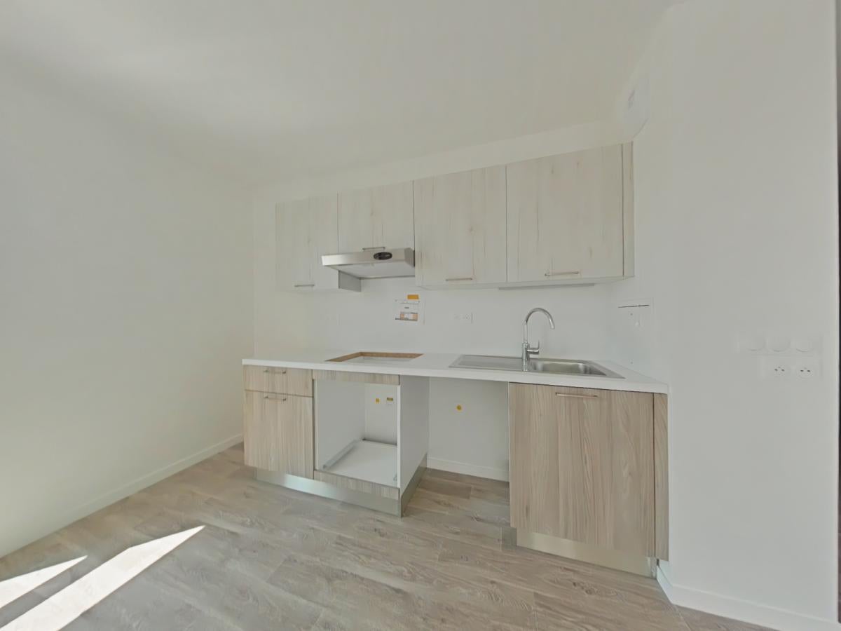 Flat Rue Constance Pascal in Melun