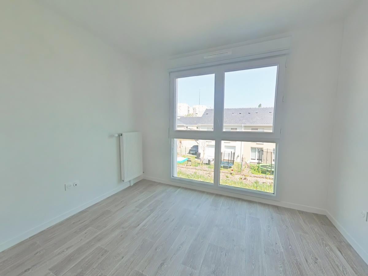 Flat Rue Constance Pascal in Melun