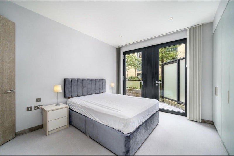 Room Chivers Passage in Greater London