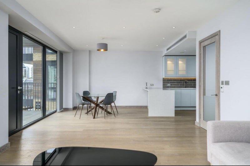 Room Chivers Passage in Greater London