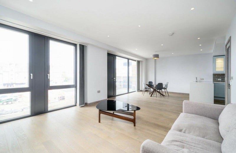Room Chivers Passage in Greater London