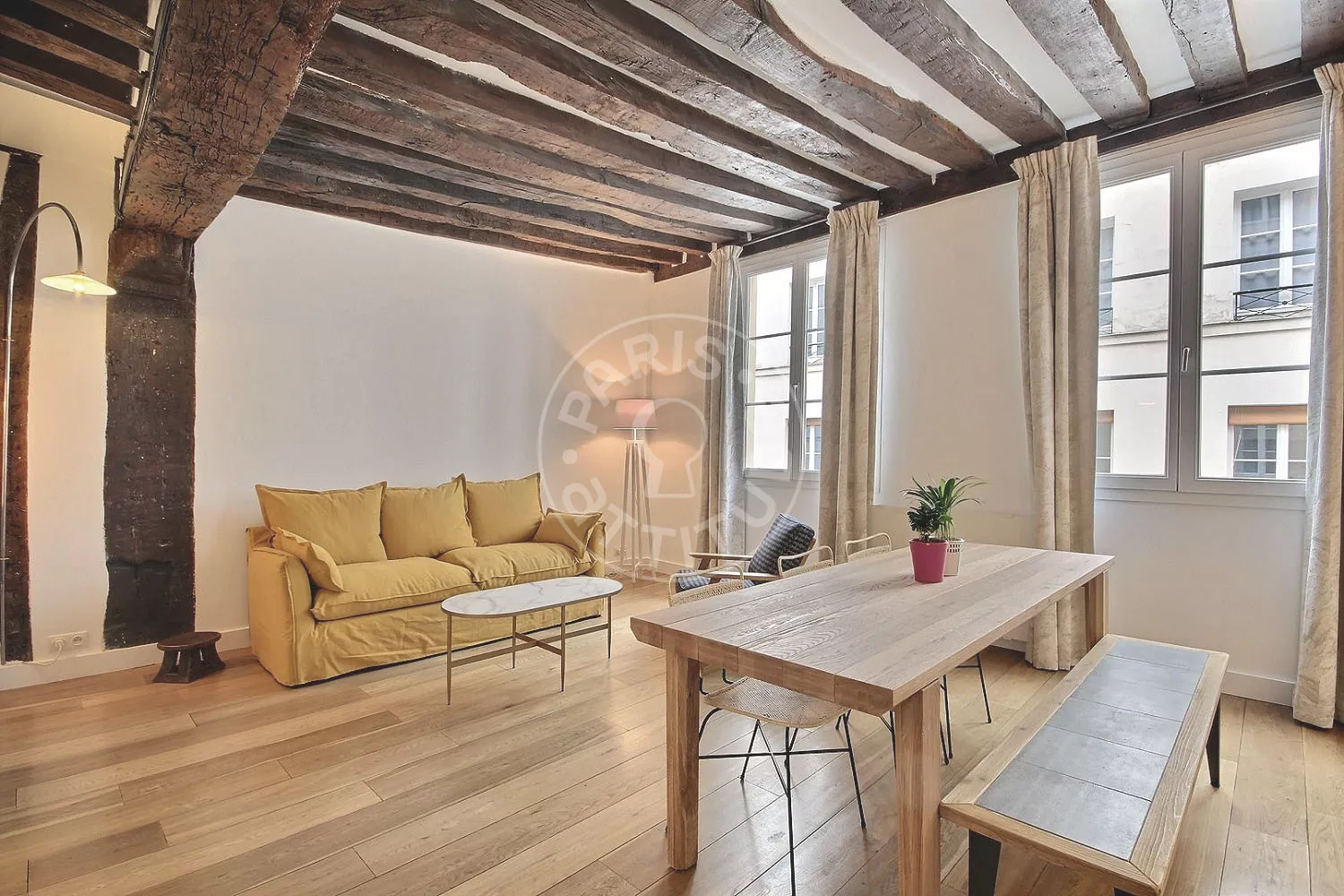 Flat Rue du Cygne in Paris