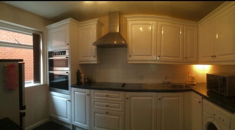 Flat Victoria Drive in Greater London