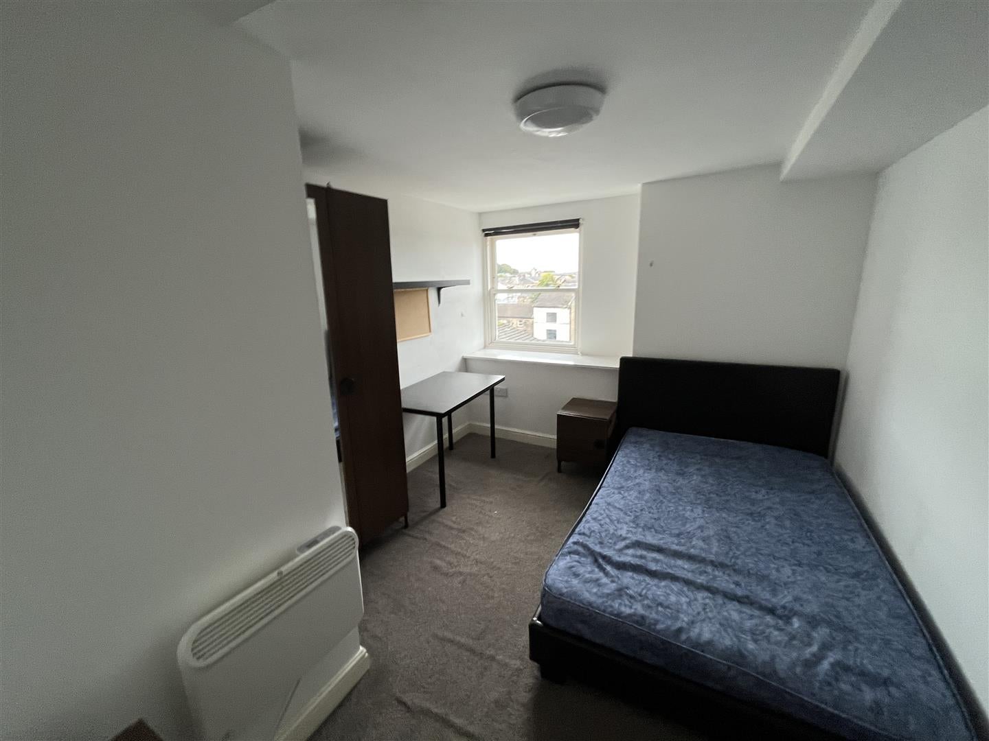 Flat Pitt Street in Lancaster