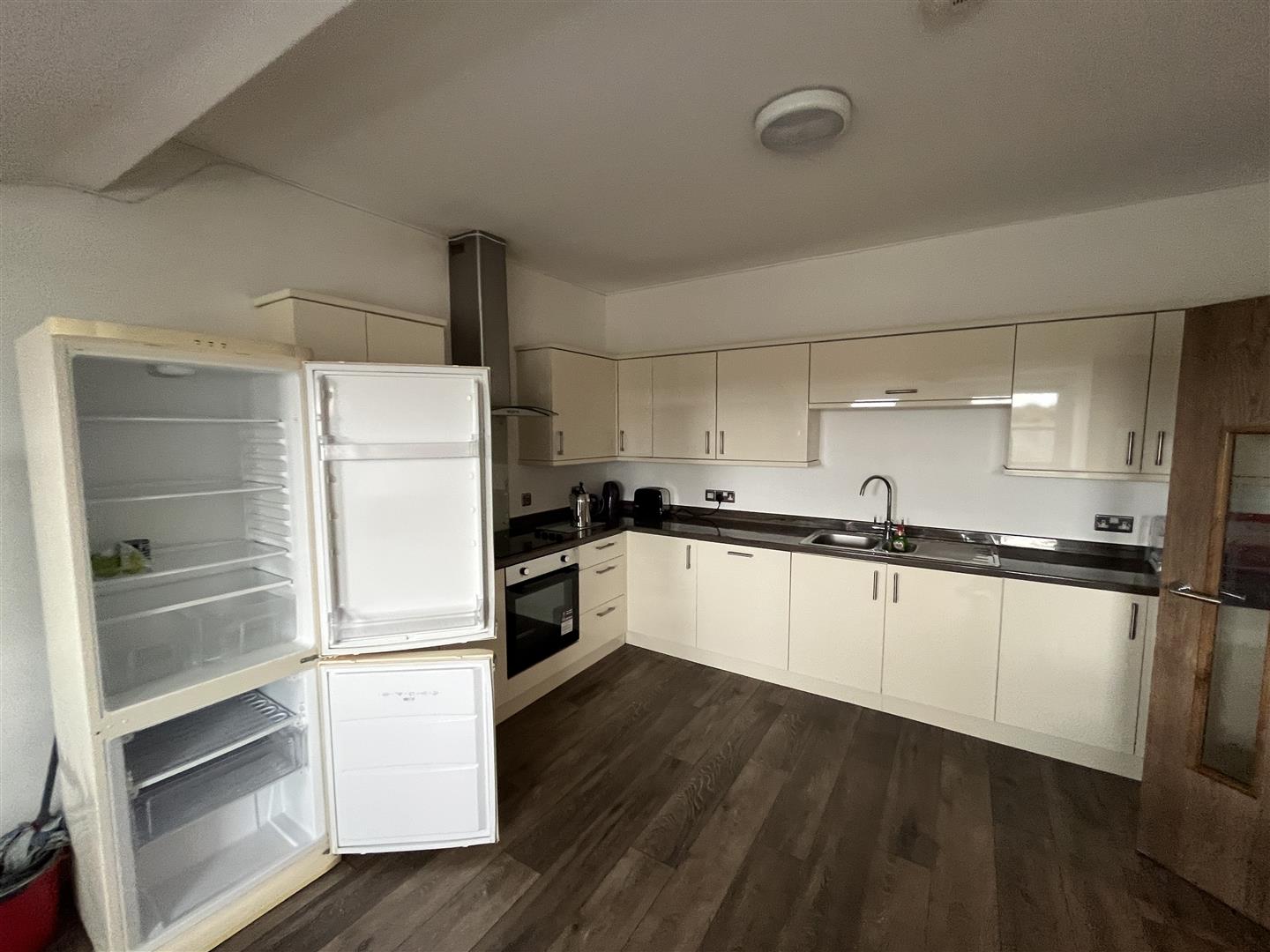 Flat Pitt Street in Lancaster