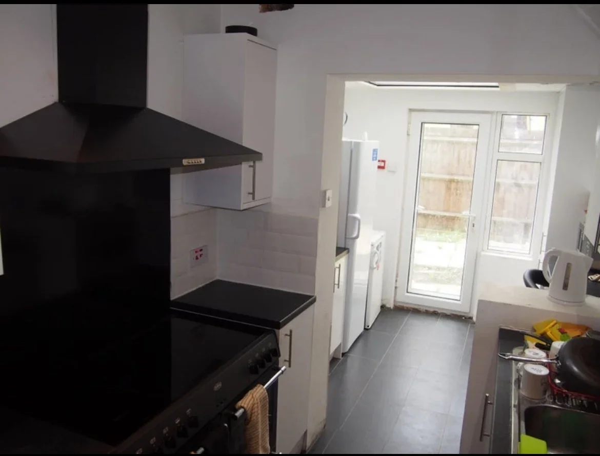 Room Grenaby Avenue in Greater London