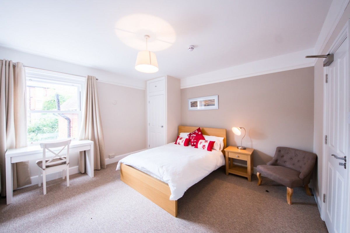 Room Waylen Street in Reading