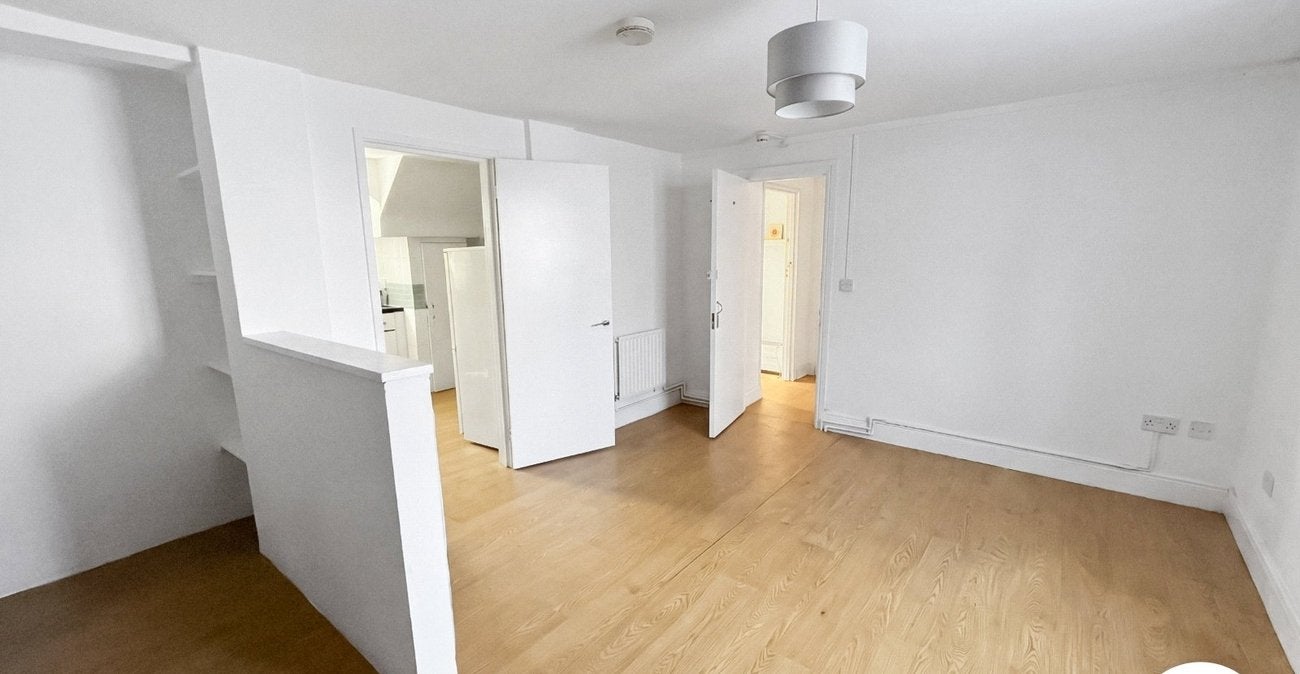 Flat Watling Street in Greater London