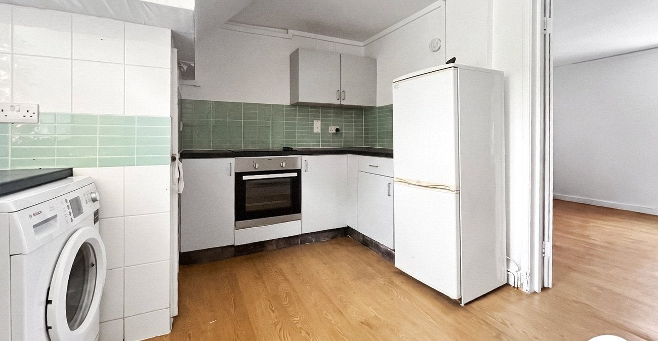 Flat Watling Street in Greater London