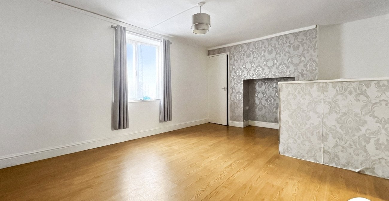 Flat Watling Street in Greater London