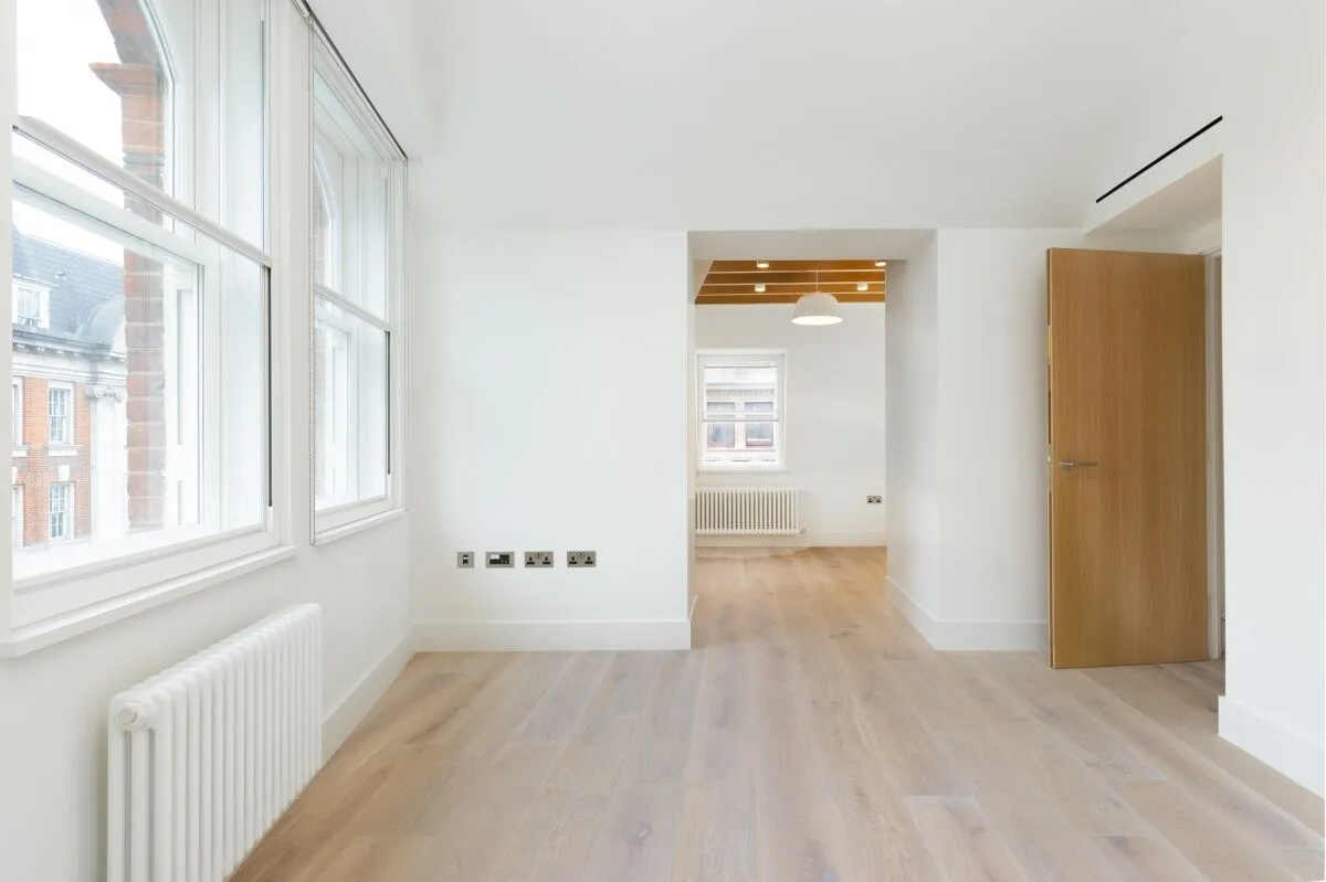 Flat Great Newport Street in City of Westminster
