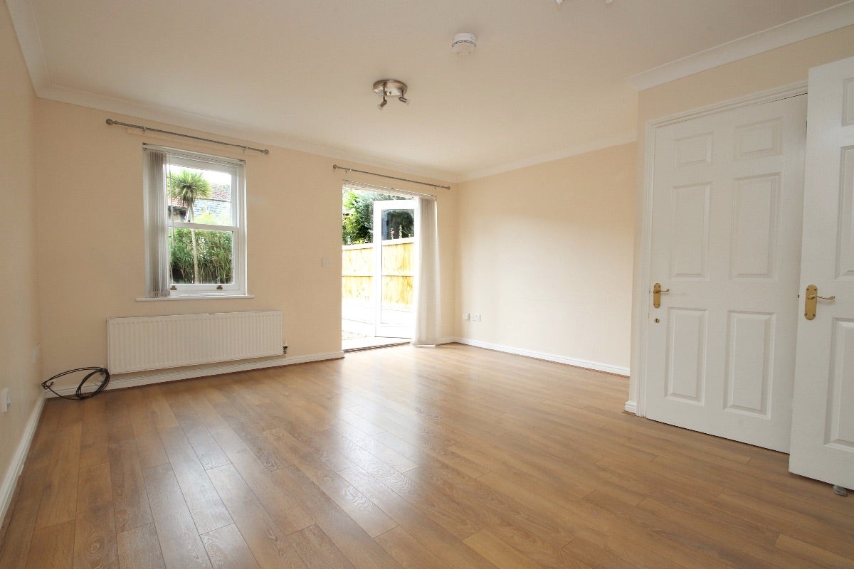 Flat Albion Road in Ramsgate
