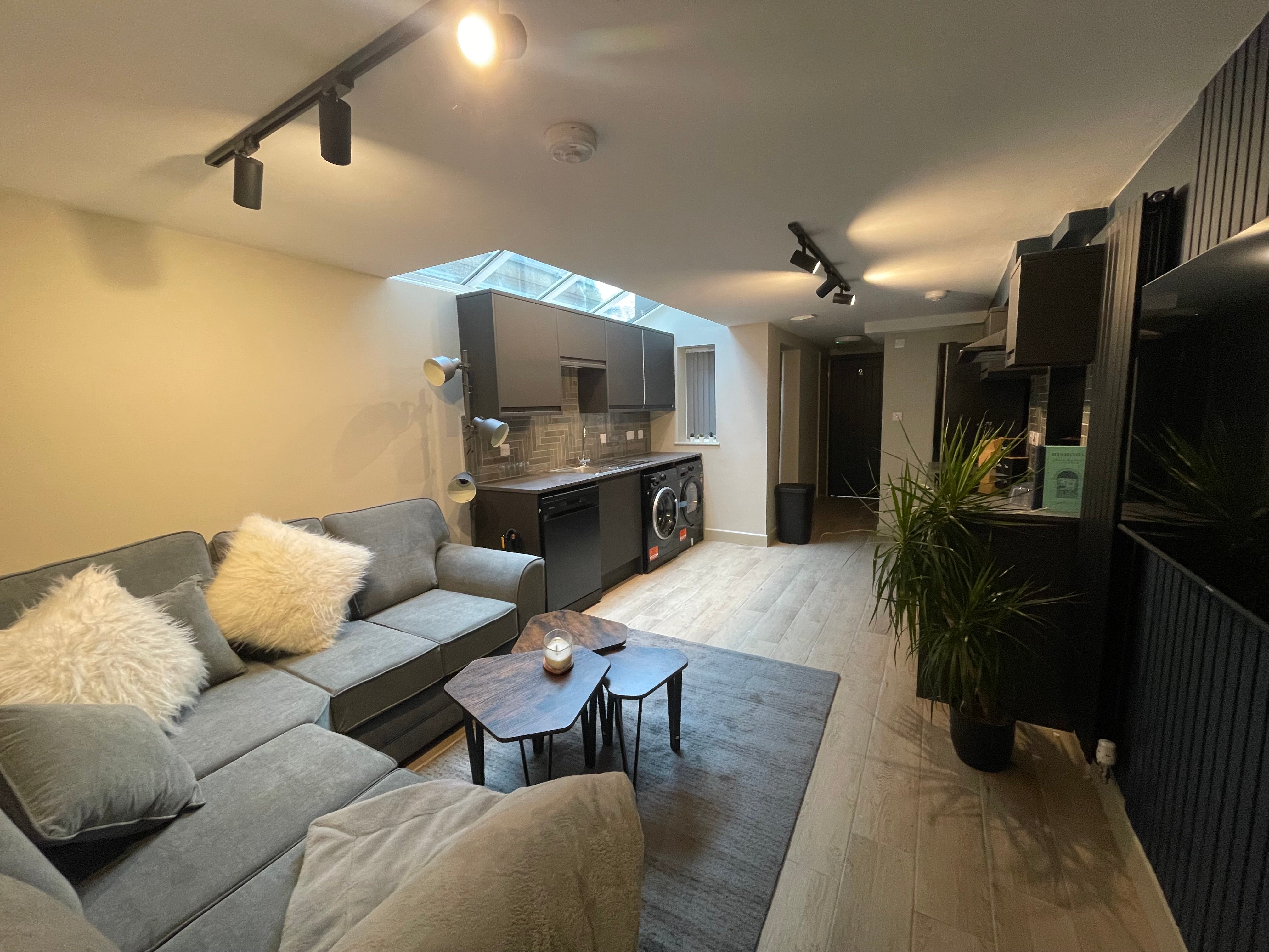 Flat Heeley Road in Birmingham