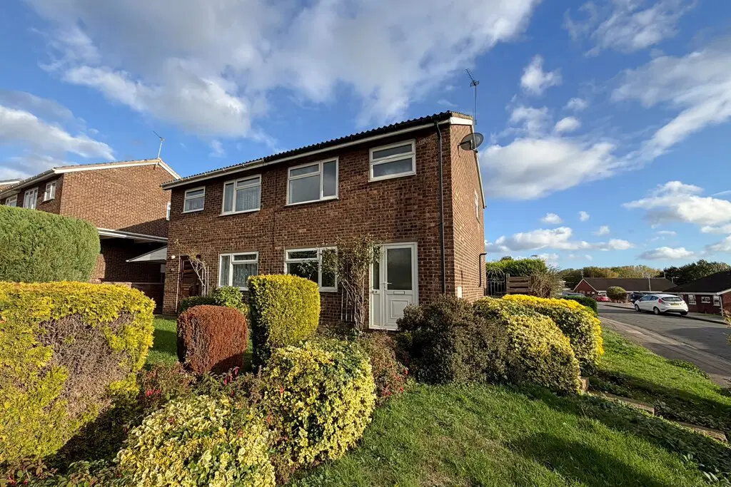 House Hawlands in Rugby