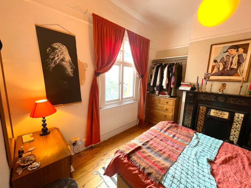 Room Waghorn Street in Greater London