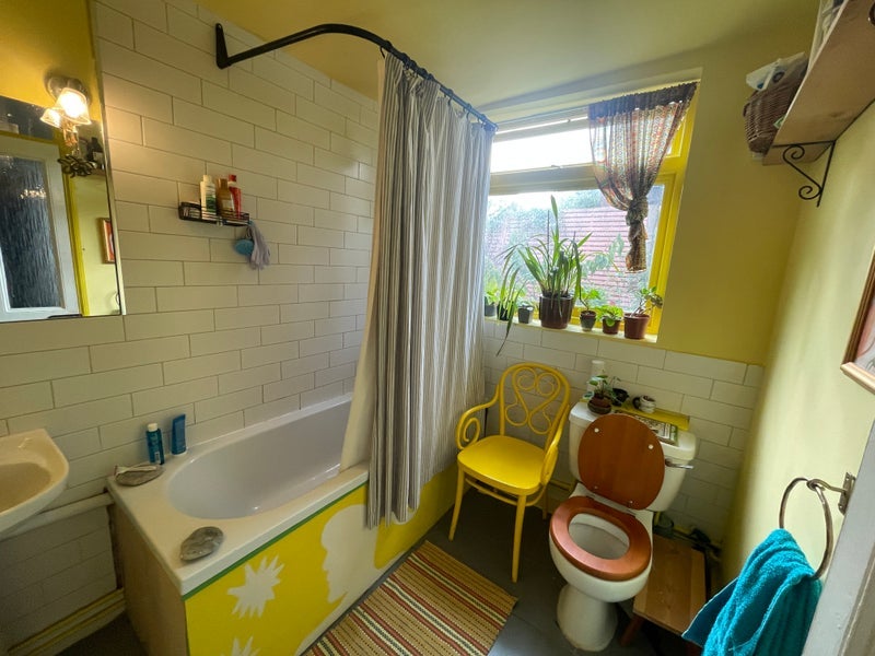 Room Waghorn Street in Greater London
