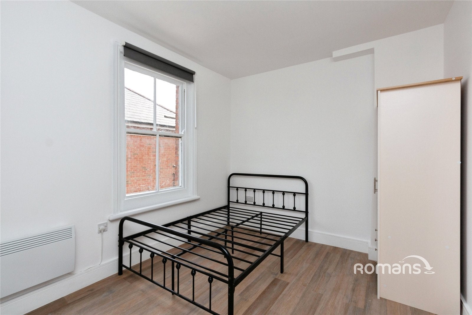 Room Ash Road in Rushmoor