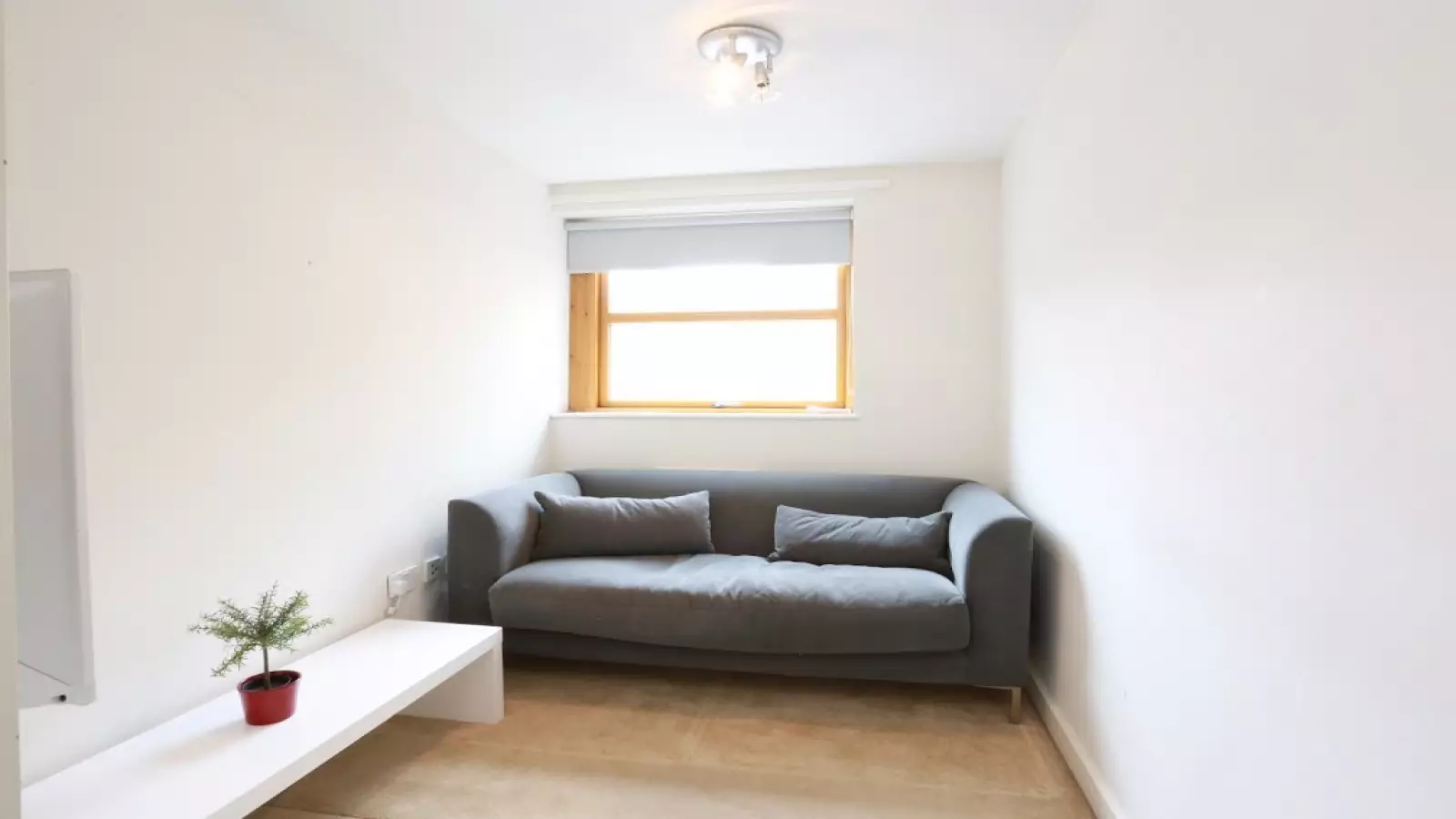 Room Denmark Place in Greater London