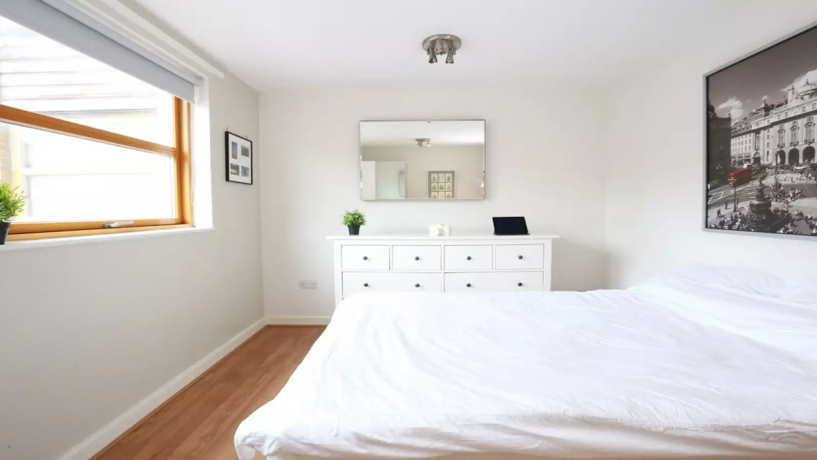 Flat Denmark Place in Greater London