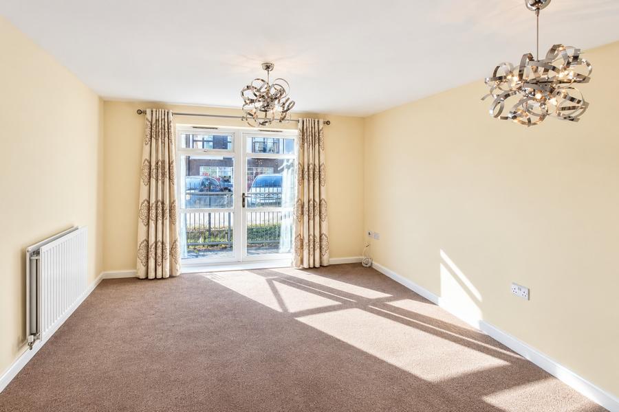 Flat Great Brier Leaze in Patchway