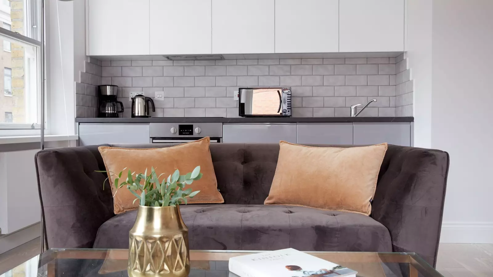 Flat Barter Street in Greater London