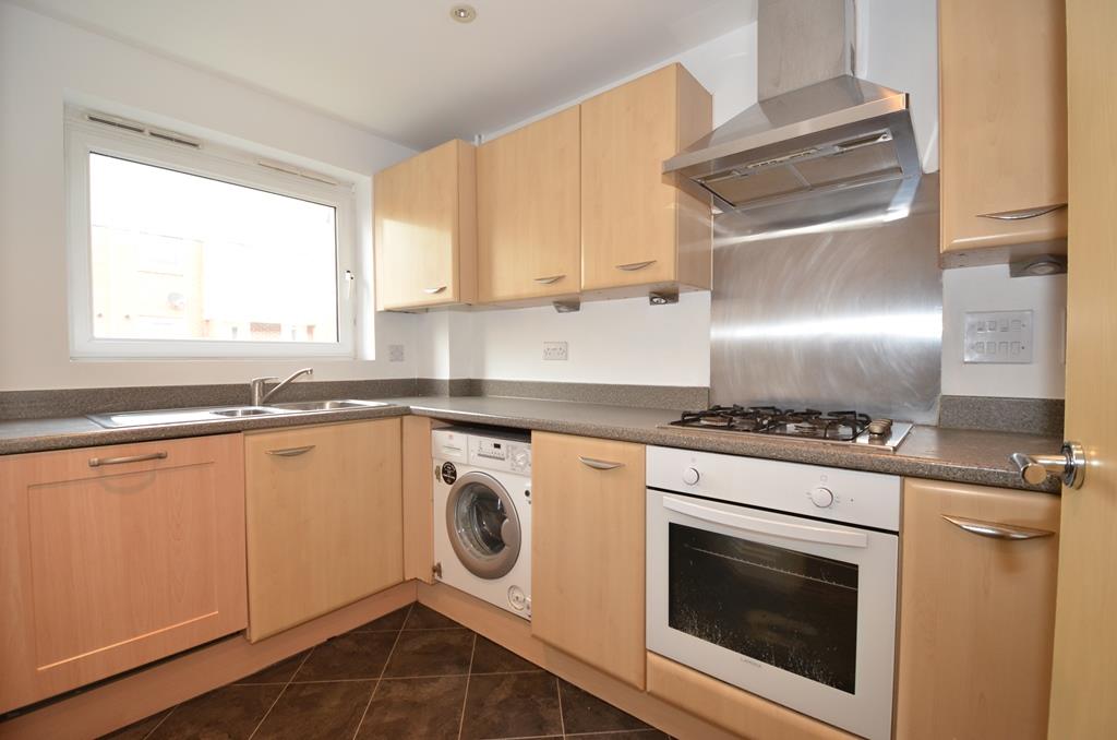 House Wraysbury Drive in Greater London