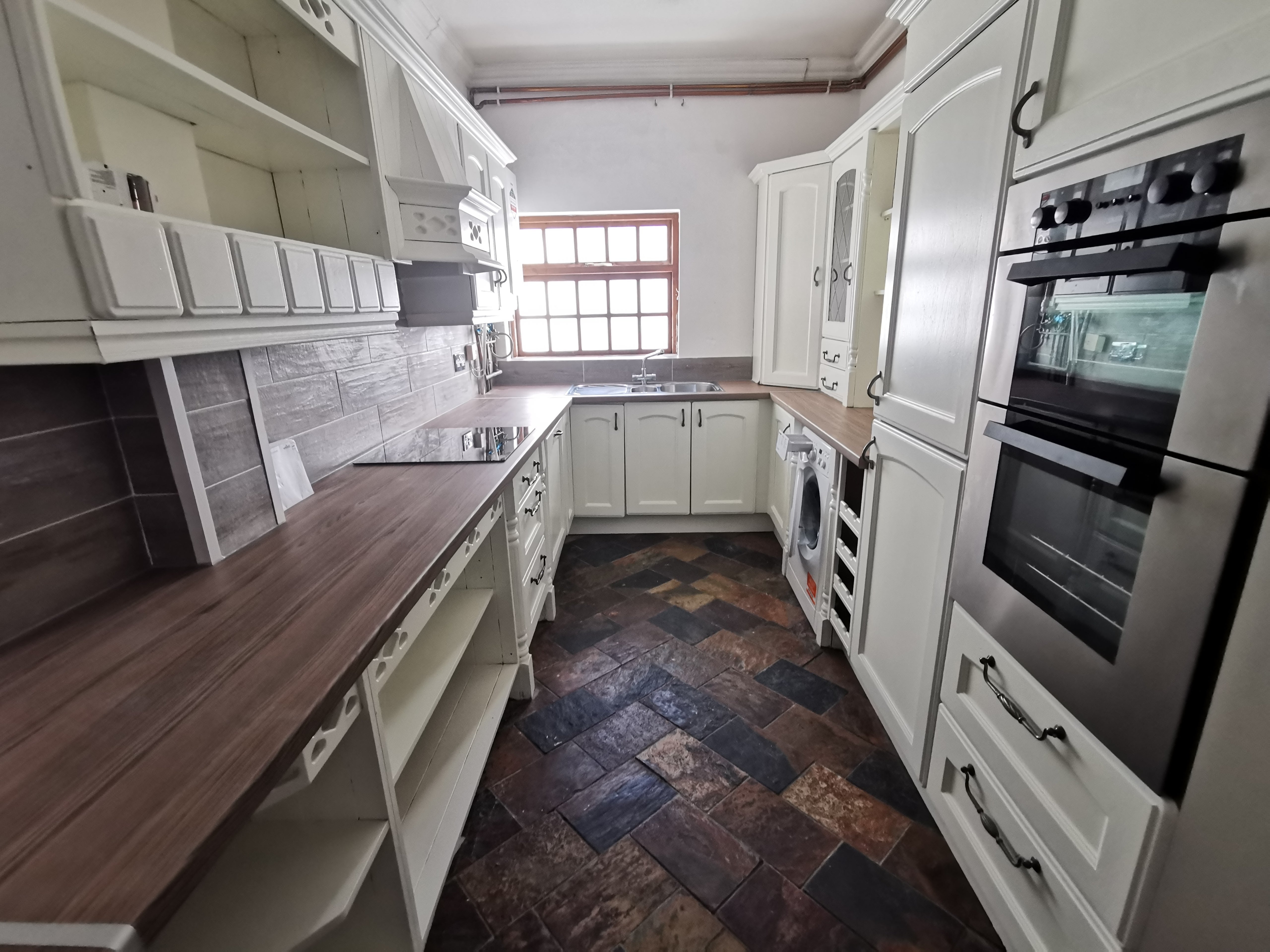 Flat Tavistock Road in Swansea