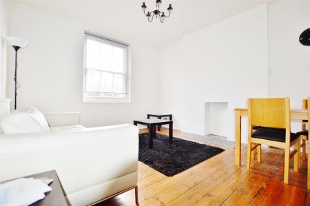 Flat Cressy Place in Greater London