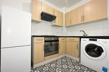Flat Anerley Road in Greater London