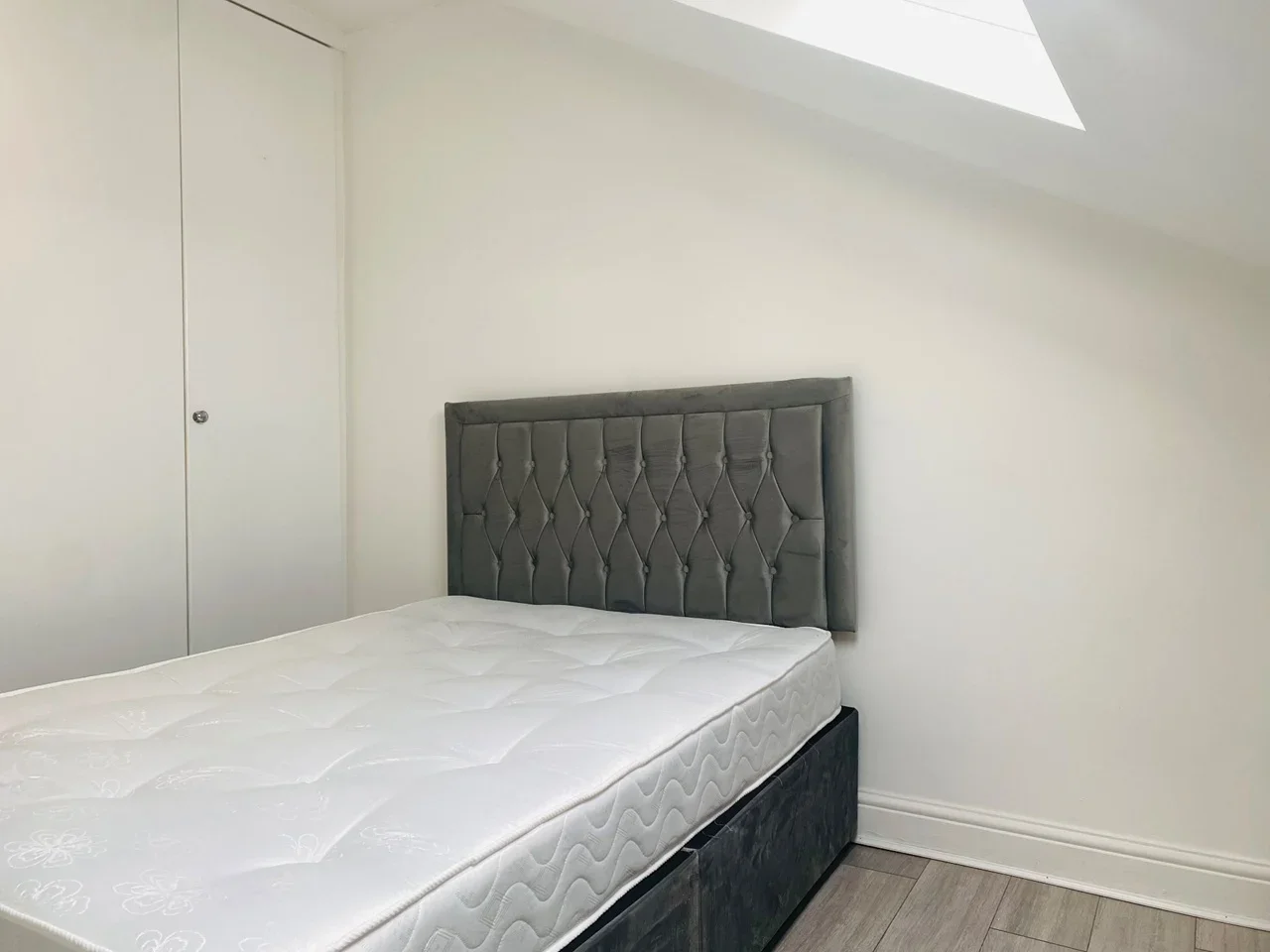 Flat Seven Sisters Road in Greater London
