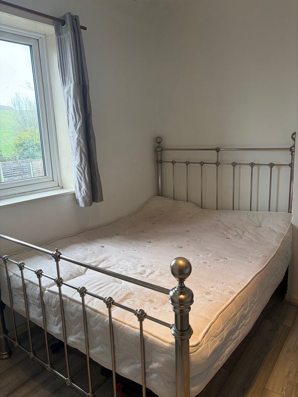 Room Downham Way in Greater London