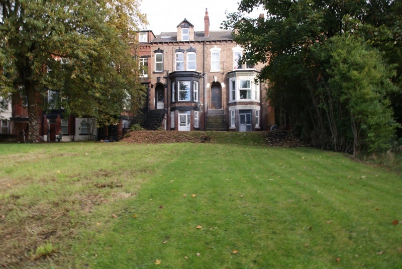 House Moorland Avenue in Leeds