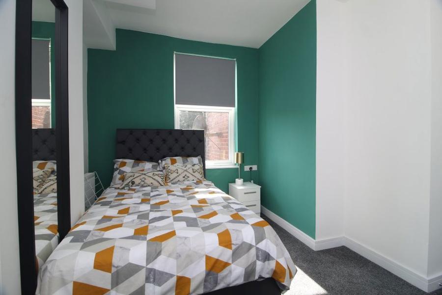 Room Staniforth Road in Sheffield